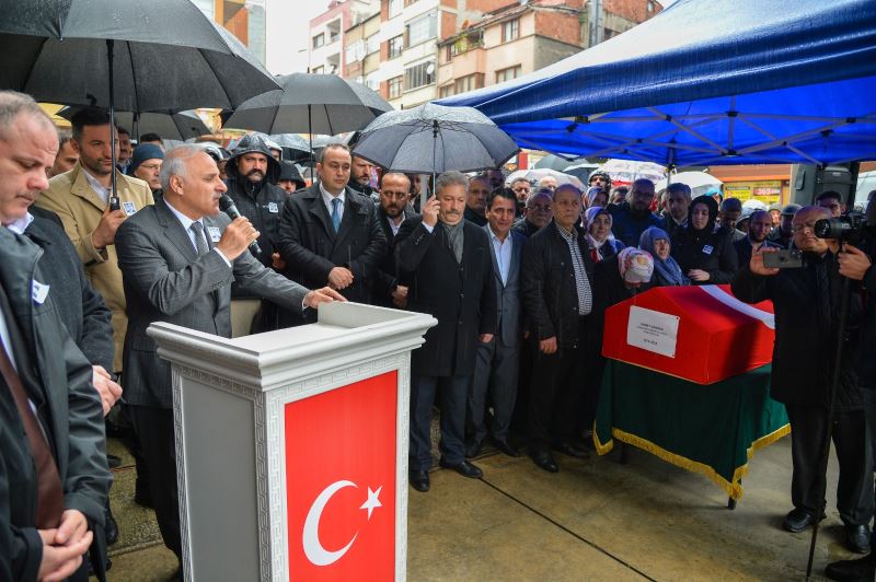 GENEL SEKRETER ADANUR’A HÜZÜNLÜ VEDA
