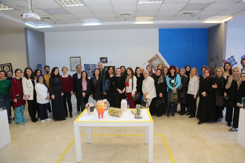 40 SANATÇIDAN 40 ESERLE ‘ÖZ’E YOLCULUK SERGİSİ
