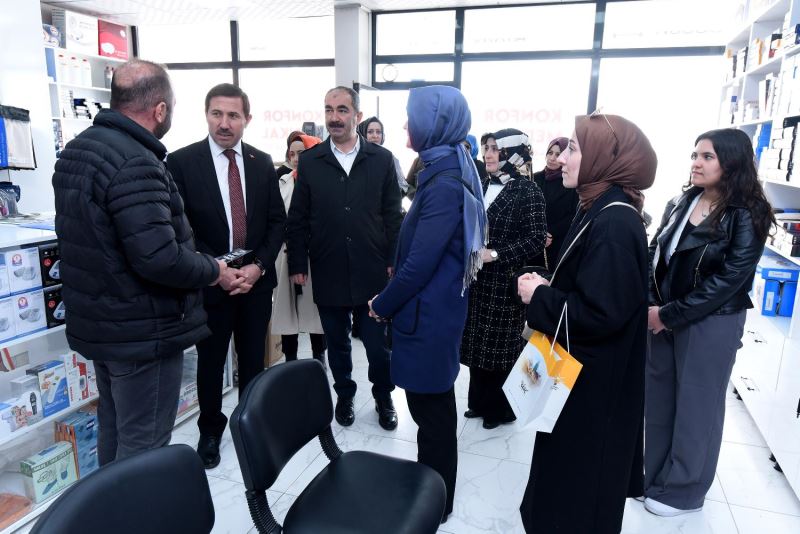 BAŞKAN HASAN KILCA VE AK PARTİ KONYA MİLLETVEKİLİ ADAYI MERYEM GÖKA, VATANDAŞLARLA BULUŞTU