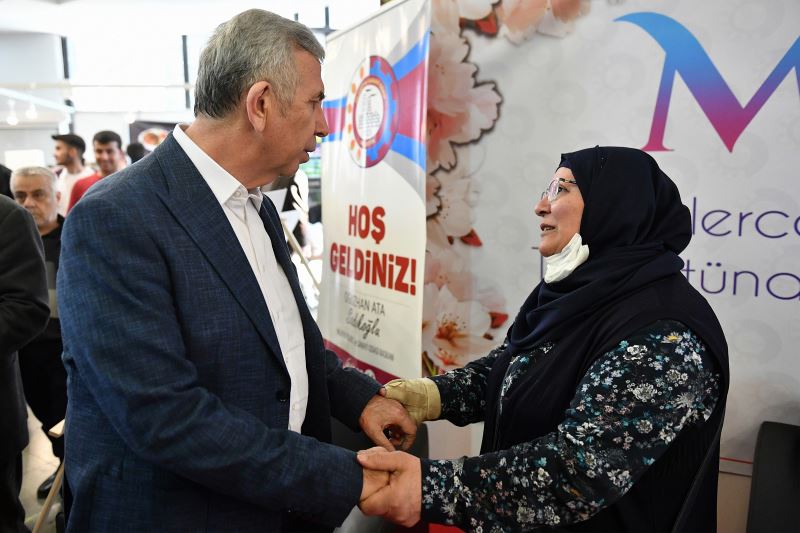 MANSUR YAVAŞ’TAN ‘MALATYA DAYANIŞMA GÜNLERİ’NE ZİYARET