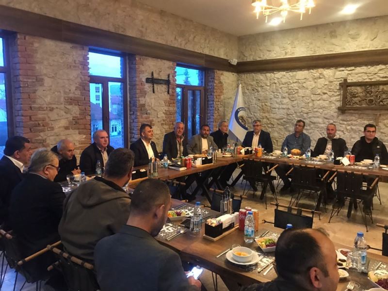 Belediye Başkanımız Serkan Koyuncu Mahalle Muhtarımızla İftarda Buluştu