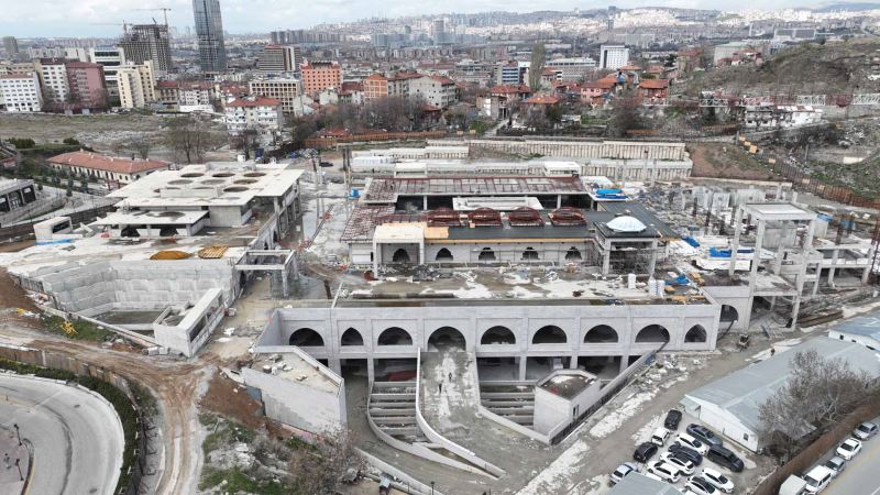 ULUS KÜLTÜR MERKEZİ KAPALI ÇARŞI VE DOLMUŞ DURAKLARI İNŞAATINDA ÇALIŞMALAR TÜM HIZIYLA SÜRÜYOR