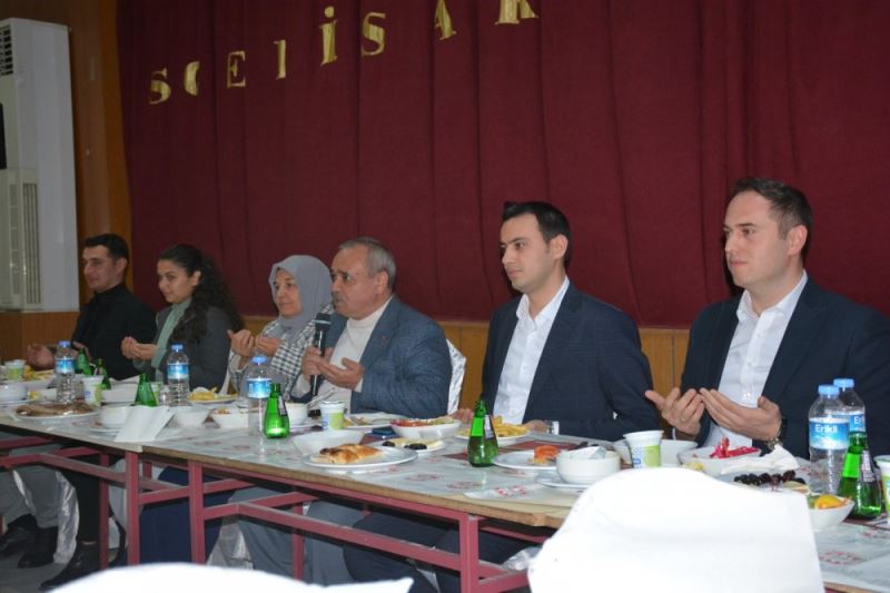 Emniyet Teşkilatımızın 178. Kurulu Yıldönümü Dolayısıyla İftar Programı Düzenlendi