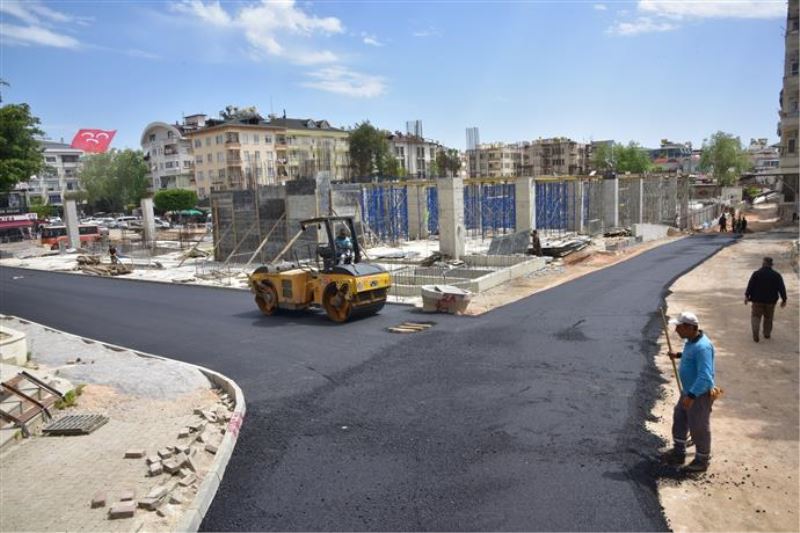 CUMA PAZARI PROJESİ’NİN ÇEVRESİ ASFALTLANIYOR