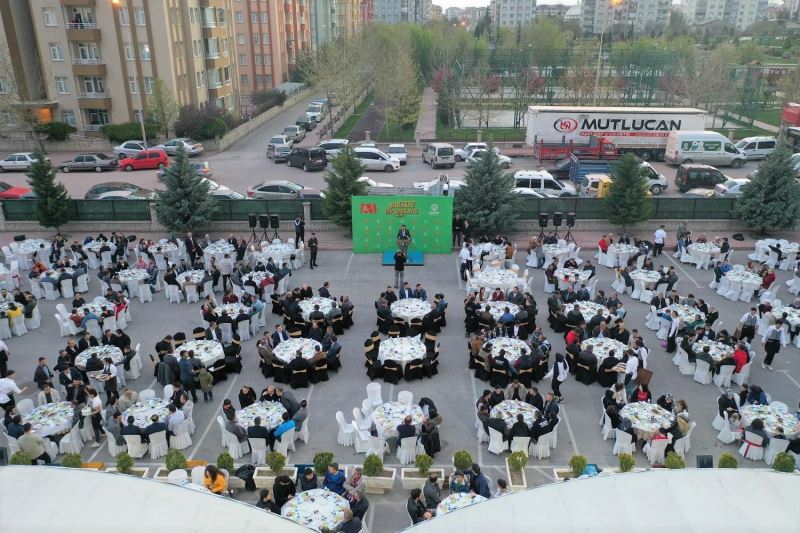 KARATAY BELEDİYESİ AİLESİ İFTARDA BİR ARAYA GELDİ