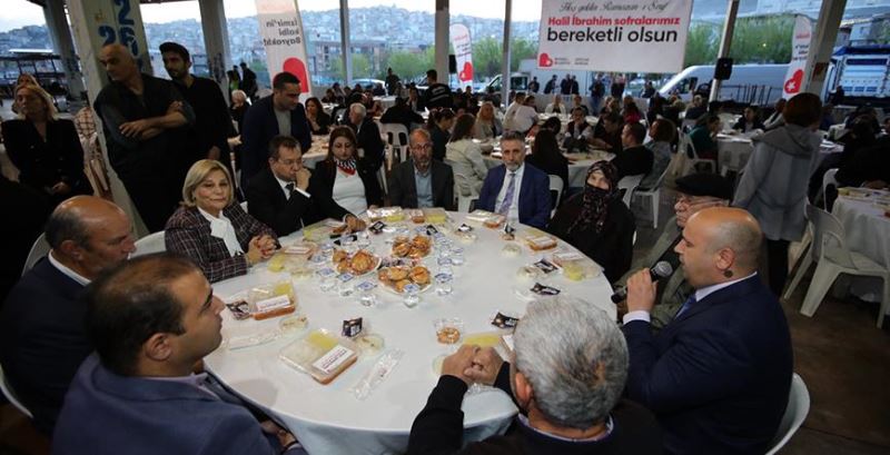 Bayraklı’da Halil İbrahim Sofrası kuruldu!
