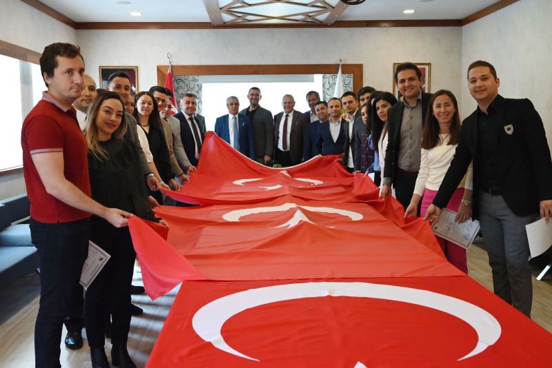 Kemer Belediyesi’nde memurlar yemin etti