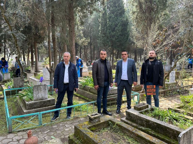 Nazilli’de mezarlıklar bayrama hazır