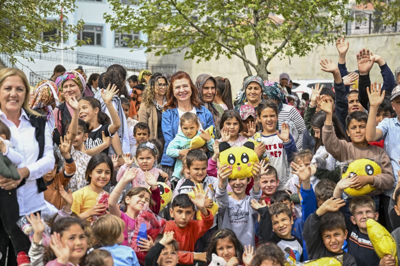 Mersinden Kadın Kooperatifi’nden Depremzede Çocuklara 23 Nisan Hediyesi