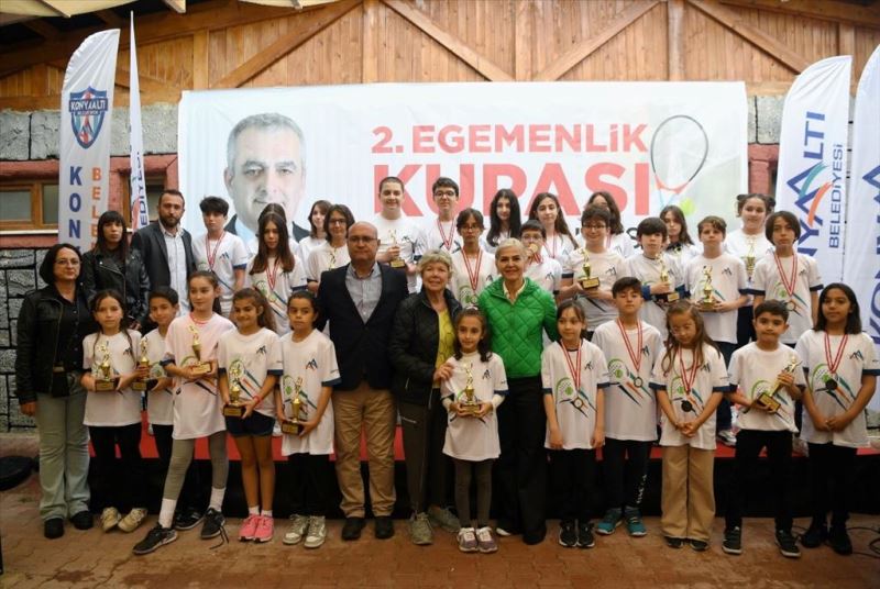 Egemenlik Turnuvasında ödül töreni