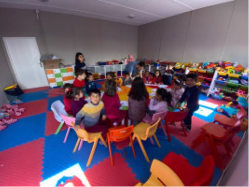 DEPREMZEDE ÖĞRENCİLERİN YENİ YUVASI: ÜMRANİYE BELEDİYESİ KÜLTÜR VE EĞİTİM MERKEZİ