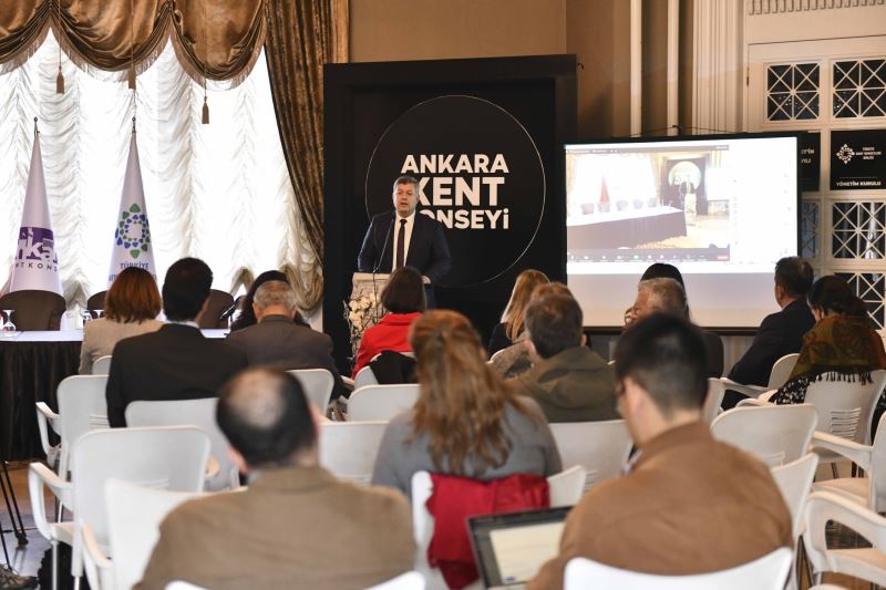 BAŞKENTİN 100 YILI ULUSLARARASI ÇALIŞTAYDA MASAYA YATIRILDI .