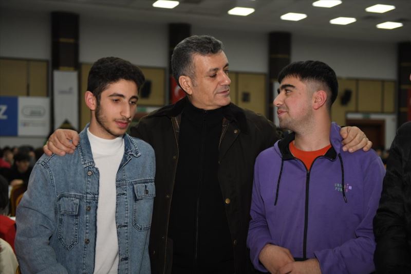 Başkan Bozkurt: Hayallerinizden Vazgeçmeyin!