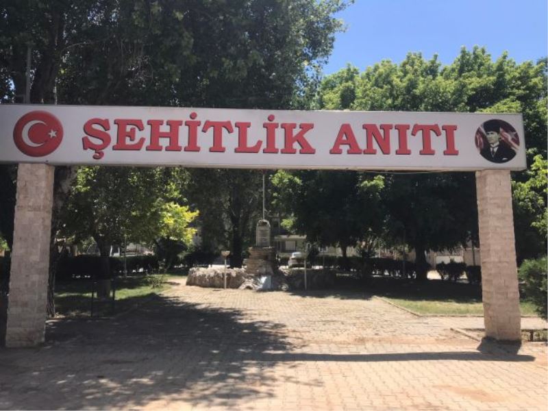Başmakçı Şehitlik Anıtında Temizlik Çalışmaları