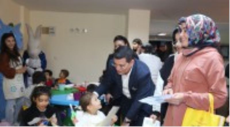 Tütüncü, depremzedelerle iftar yemeğinde buluştu