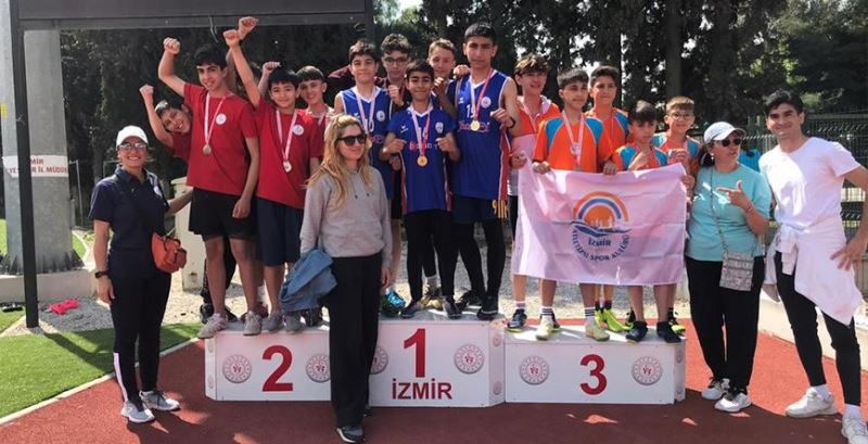 Bayraklılı atletizmciler yarı finalde