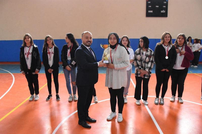 19 MAYIS ATATÜRK’Ü ANMA GENÇLİK VE SPOR BAYRAMIMIZ KUTLU OLSUN