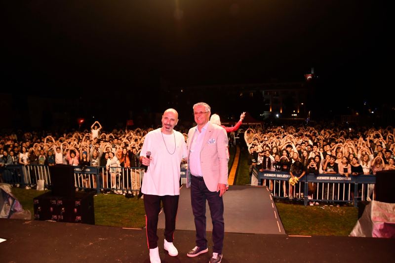 Ünlü rock grubu Gripin Kemer