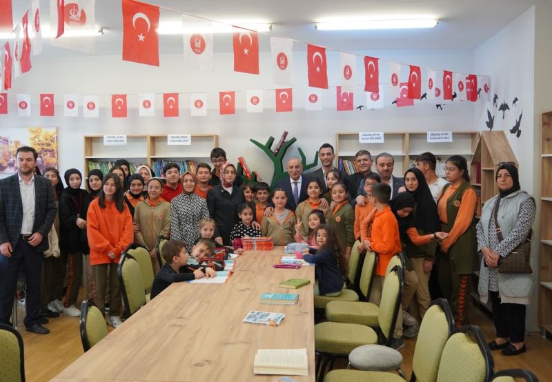 Keçiören’de yeni bir laboratuvar sınıfı ve kütüphane daha açıldı