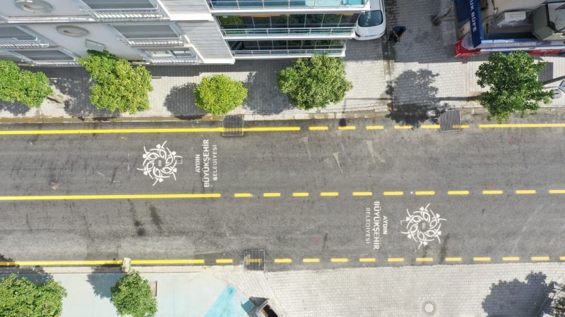 AYDIN BÜYÜKŞEHİR BELEDİYESİ EFELER EVLİYA ÇELEBİ CADDESİ’Nİ YENİLEDİ