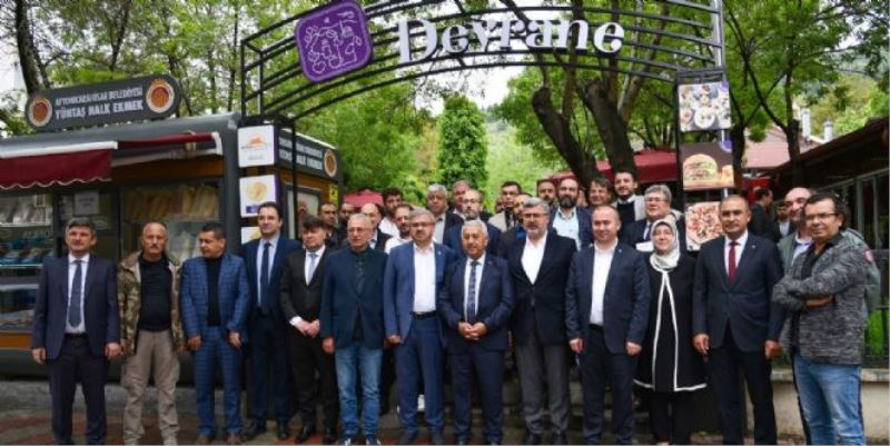 ZEYBEK BAŞKAN BASIN MENSUPLARIYLA BULUŞTU