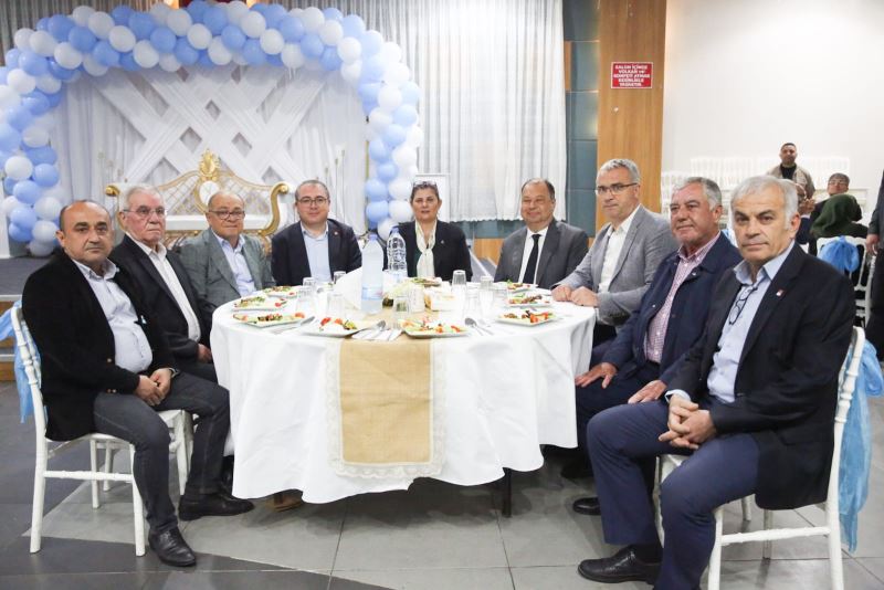 BAŞKAN ÇERÇİOĞLU ÇİNELİ MUHTARLARLA BULUŞTU