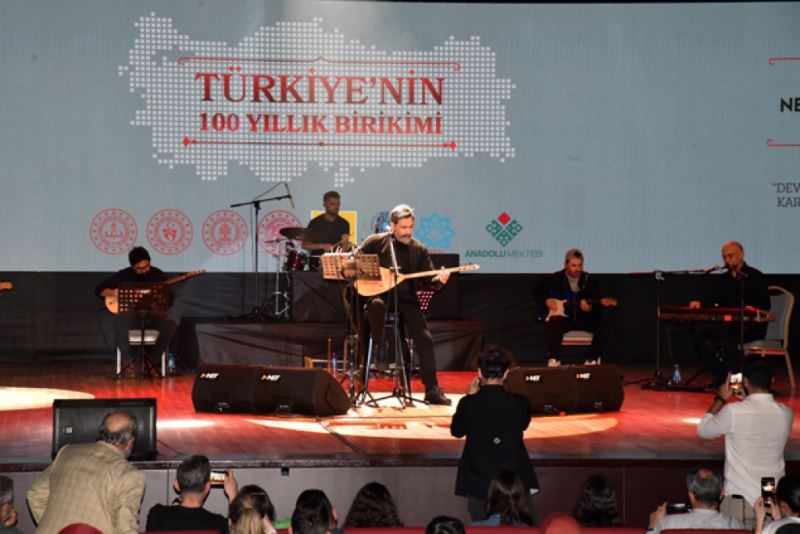 Selçuklu’da Uğur Işılak rüzgarı esti NECİP FAZIL VEFATININ 40. YILINDA COŞKUYLA ANILDI