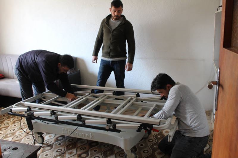 Büyükşehir Belediyesi Hasta Ve Hasta Yakınlarının Yanında