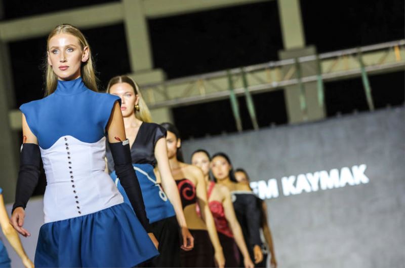 Yeni Jenerasyon Moda Haftası Defileyle Başladı