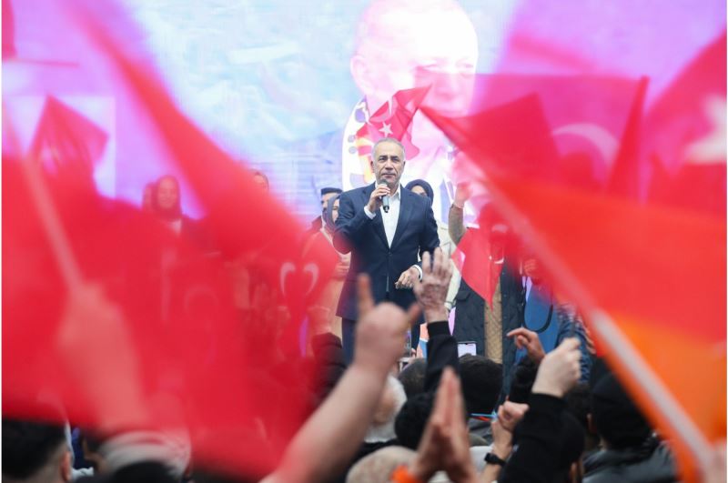 Sultangazi’de Cumhurbaşkanı Erdoğan’ın Zaferi Coşkuyla Kutlandı