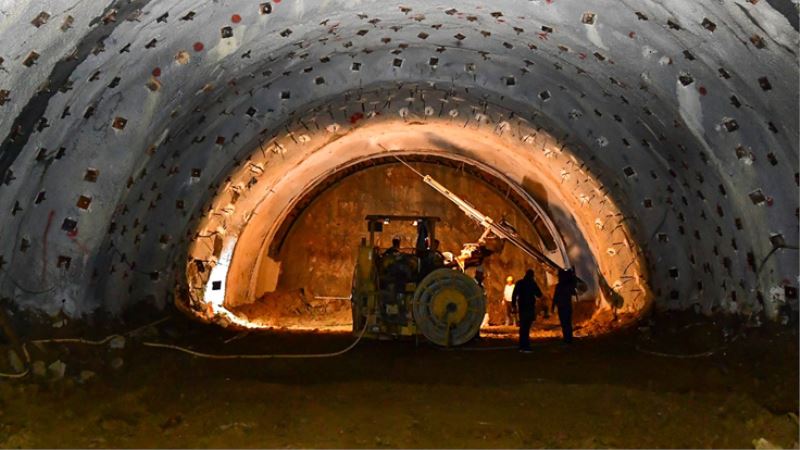 Buca Onat Tüneli’nin viyadük yolu 7 Mayıs’ta açılıyor