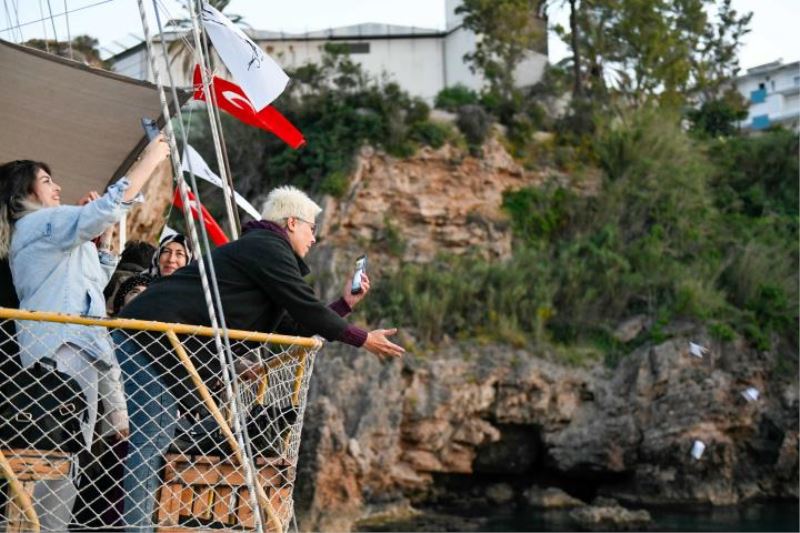 Antalya baharı karşılıyor