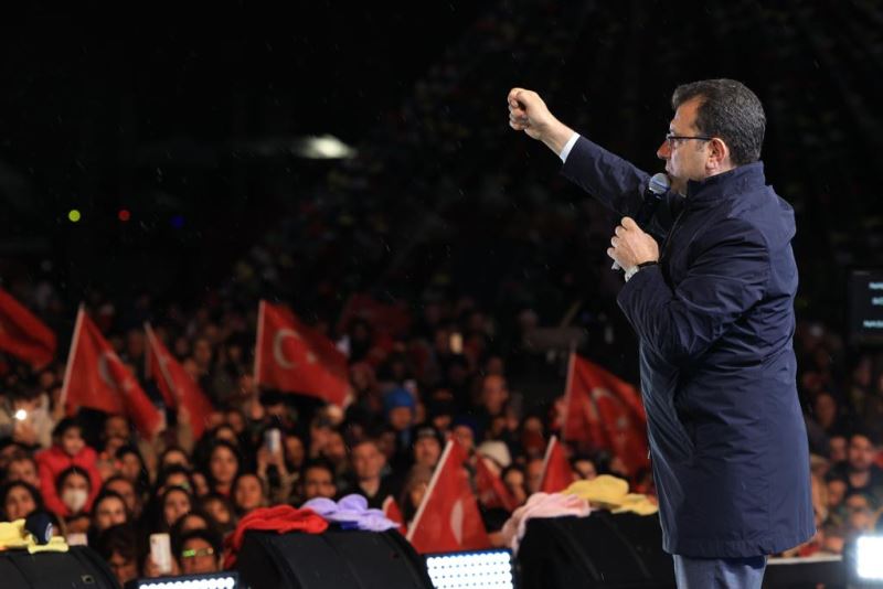 İSTANBULLULARIN HIDIRELLEZ COŞKUSUNA ORTAK OLDU