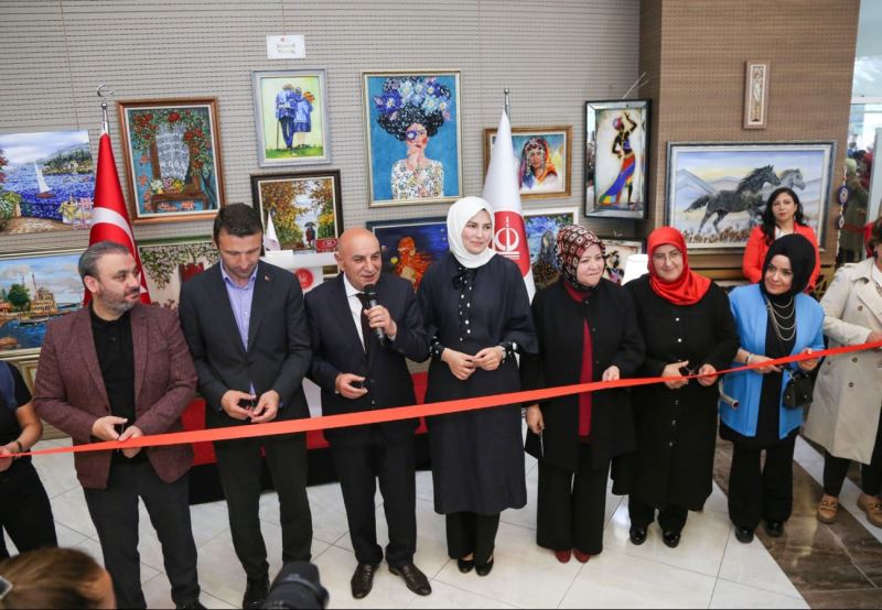 KEÇMEK yıl sonu sergisi Keçiören’de açıldı