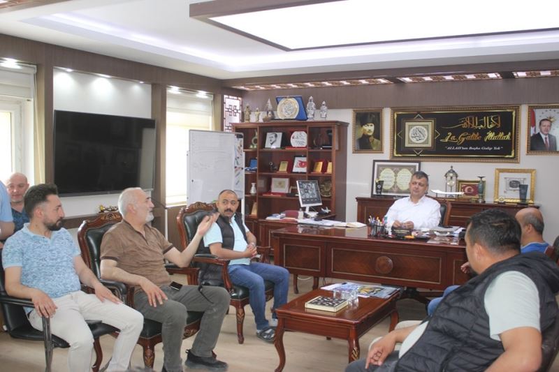 İlçemiz Berberlerinden Belediye Başkanımız Serkan Koyuncu’ya Ziyaret