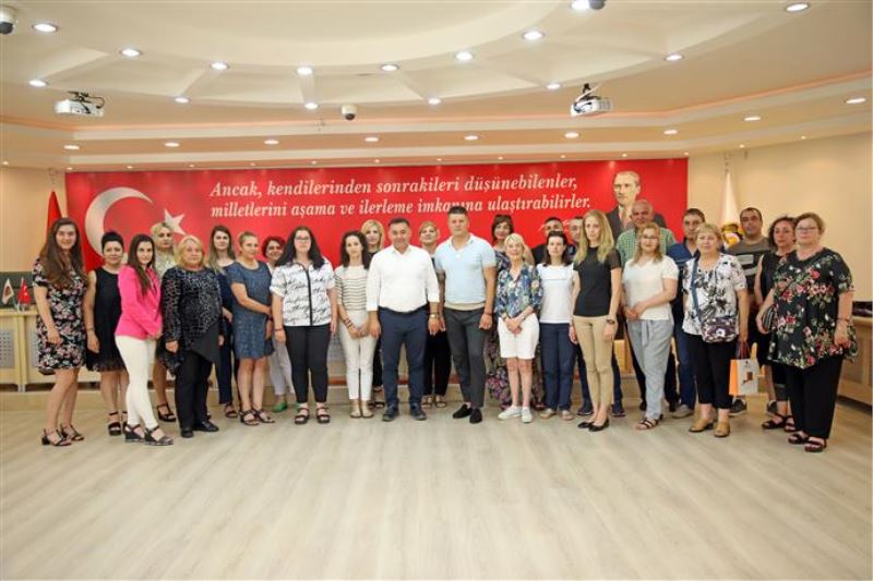 ALANYA BELEDİYESİ’NİN HİZMETLERİNİ İNCELEMEK İÇİN BULGARİSTAN’DAN HEYET GELDİ