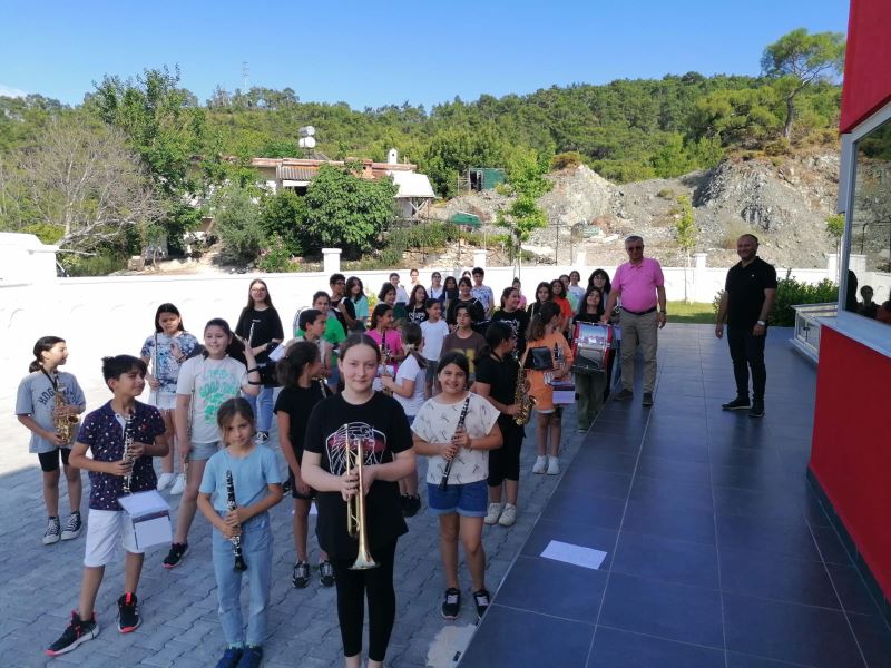 Başkan Topaloğlu’ndan Cumhuriyet Bandosu’na ziyaret