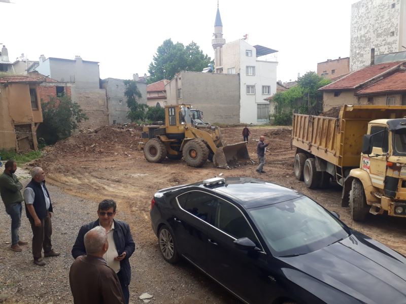 OTOPARK ÇALIŞMALARI DEVAM EDİYOR