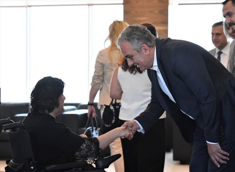 Başkan Esen personel ile bayramlaştı