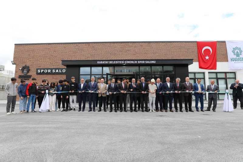 ÇİMENLİK KAPALI SPOR SALONU HİZMETE AÇILDI