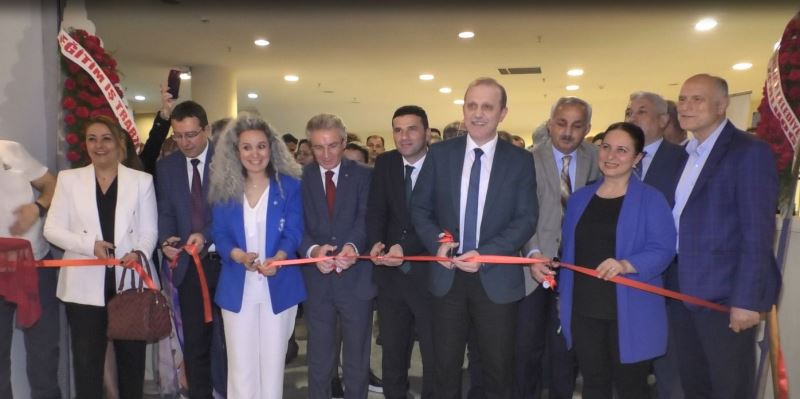 ‘Doğa ve Kadın’ temalı sergi açıldı