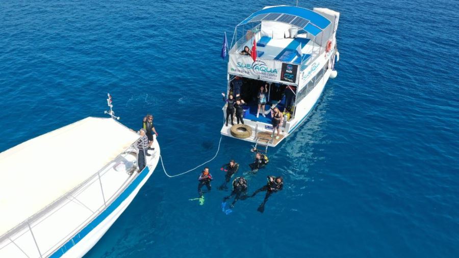 KAŞ’TA DENİZ DİBİ TEMİZLİĞİ YAPILDI.. NELER ÇIKTI NELER