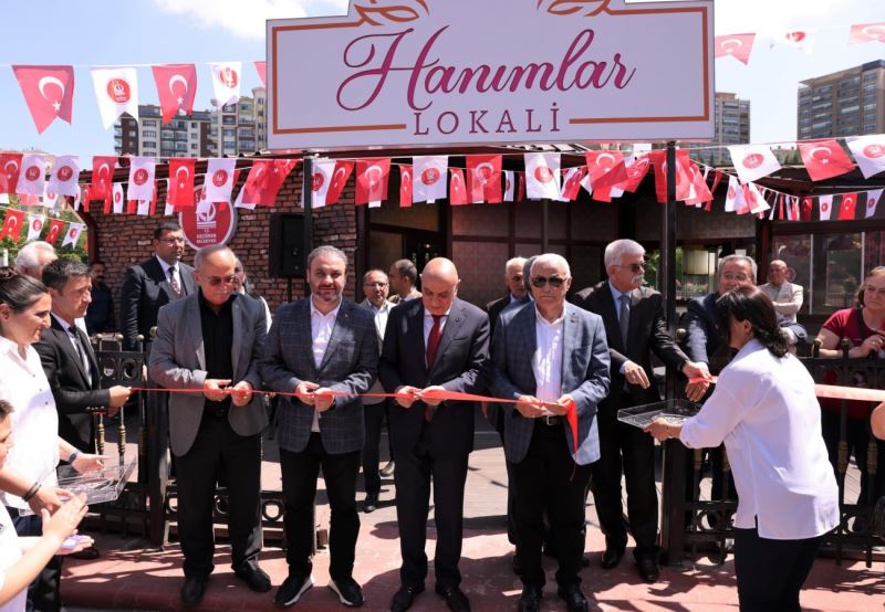 Kadınların buluşma adresi `Hanımlar Lokali` hizmete açıldı