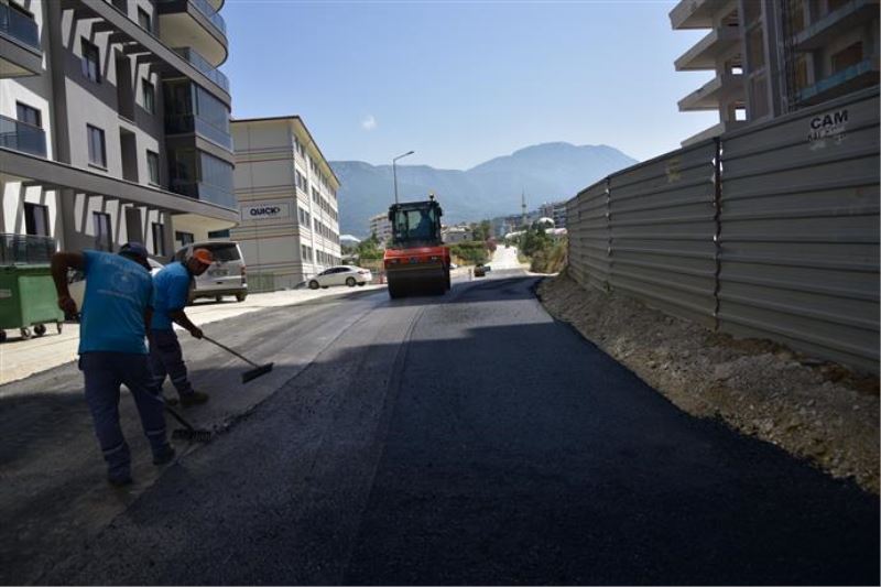 ASFALT ÇALIŞMALARI MERKEZDEN KIRSALA DEVAM EDİYOR