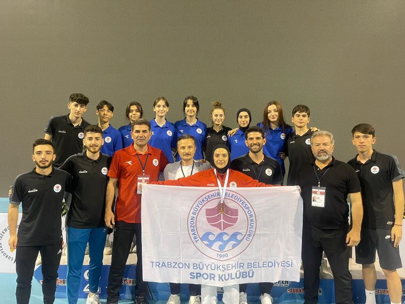 BÜYÜKŞEHİR SPORCUSU HİRANUR GURURLANDIRDI