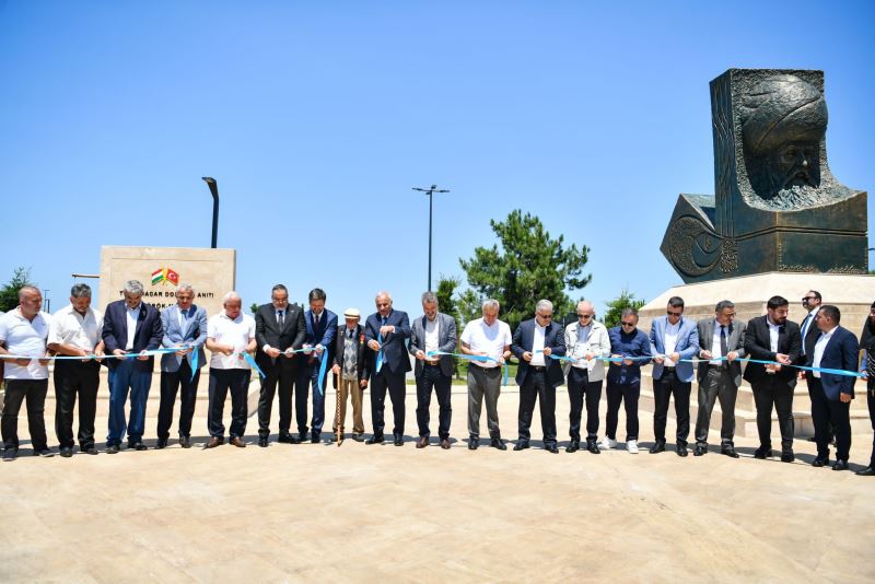BARIŞ VE DOSTLUĞUN SİMGESİ TÜRK-MACAR DOSTLUK ANITI AÇILDI