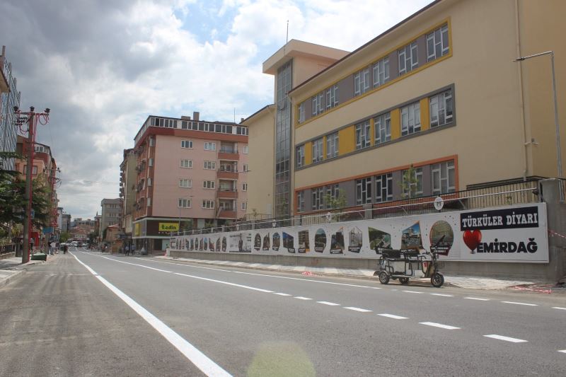Eskişehir Caddesi’nde Yol Çizgi Çalışması Yapıldı