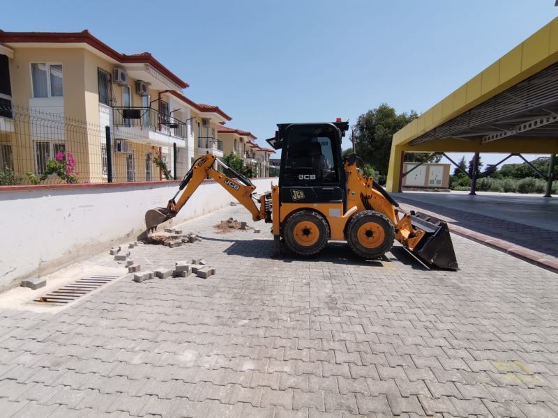 Pazar esnafına gölgelik askı direği