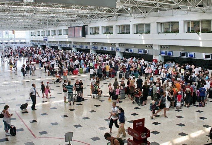 HAVALİMANLARINDAN YENİ REKORLAR GELDİ.. YOLCU SAYISI 64 MİLYONU GEÇTİ