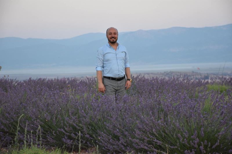 BOŞ TARLALARIMIZ MİS GİBİ KOKUYOR; EKONOMİMİZE KATKI SAĞLIYOR